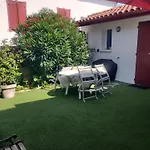 بيت للعطل Pinpirinia Min 3 Nuits غوتاري