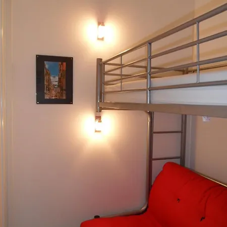 Pinpirinia Min 3 Nuits Гетари