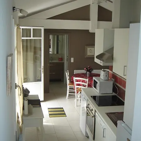 Pinpirinia Min 3 Nuits Гетари